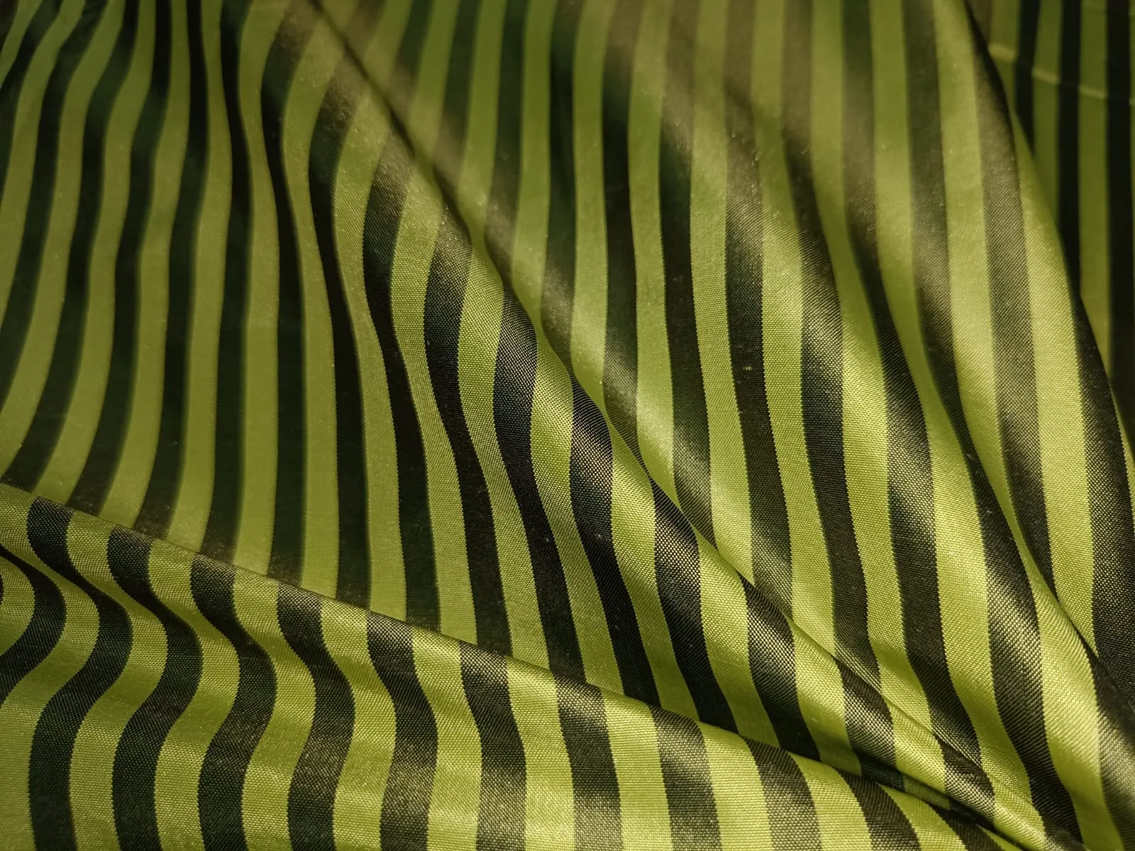 100% PURE SILK TAFFETA FABRIC LIME YELLOW WITH BLACK COLOUR STRIPES 54" wide TAF#S111[1]