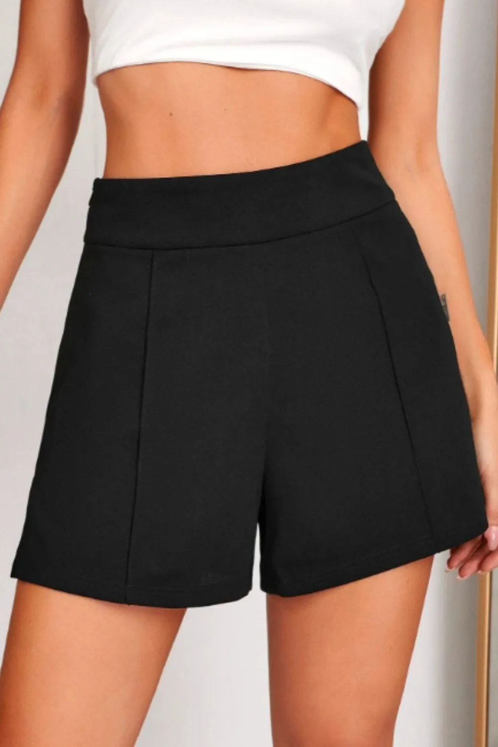 Side Seam Slit Shorts Black