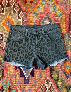 Vintage Women's Black Leopard Print Levis Cut Off Jean Shorts Size 27W