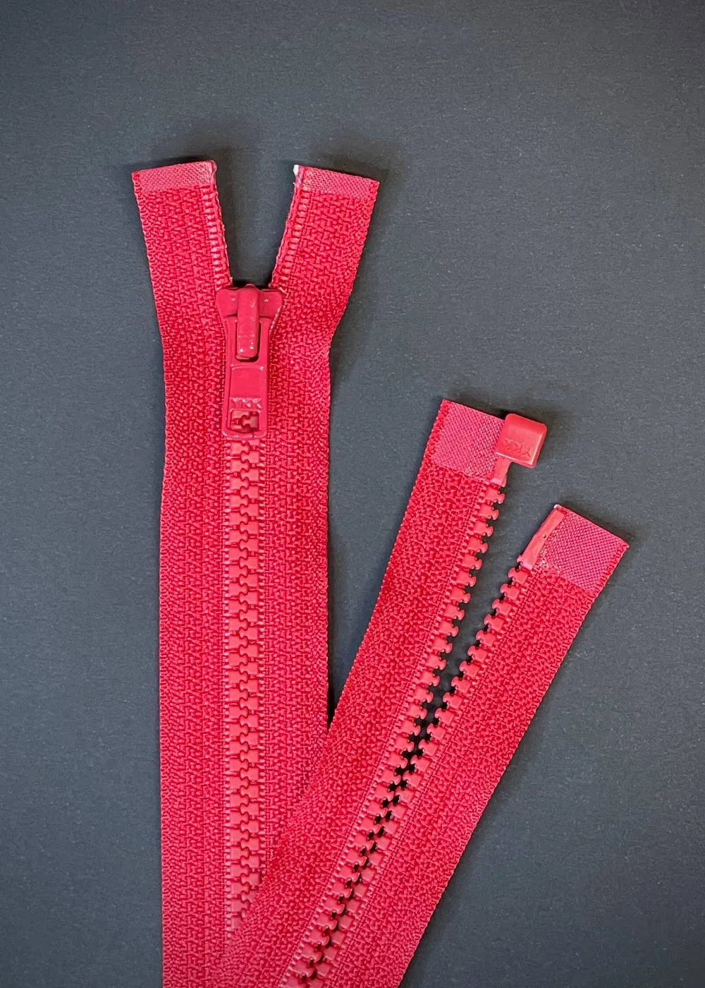 YKK, Open Ended Zip. Vislon 4. Red 40cm